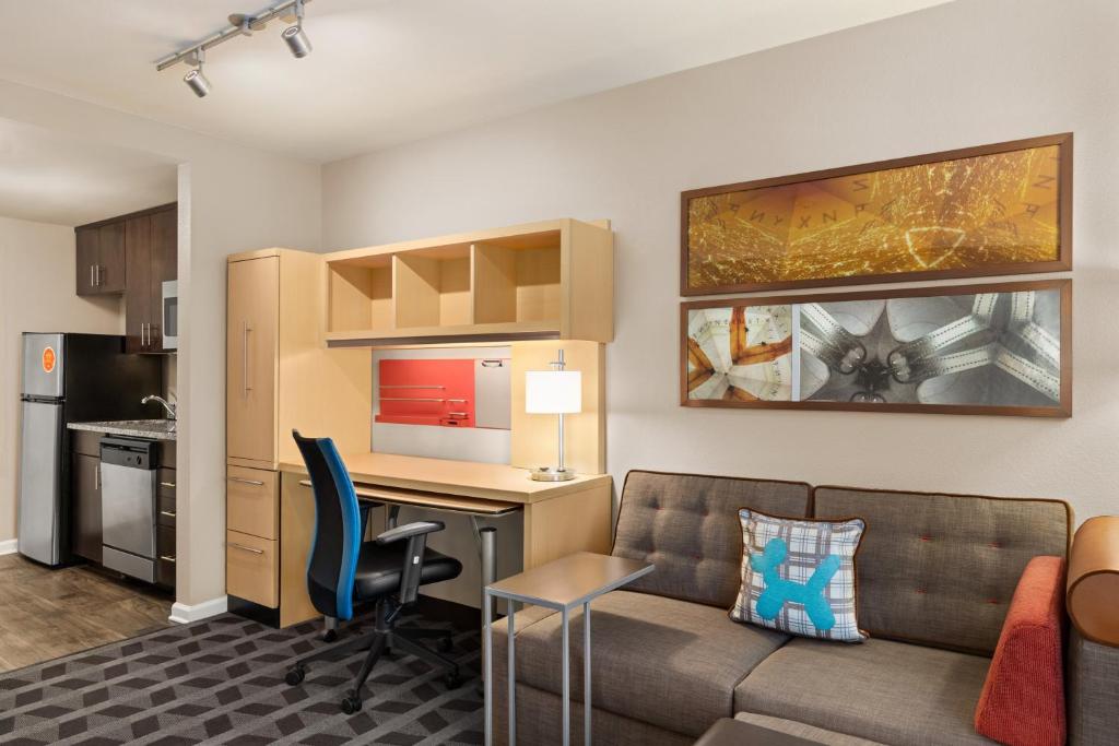 Room image 1